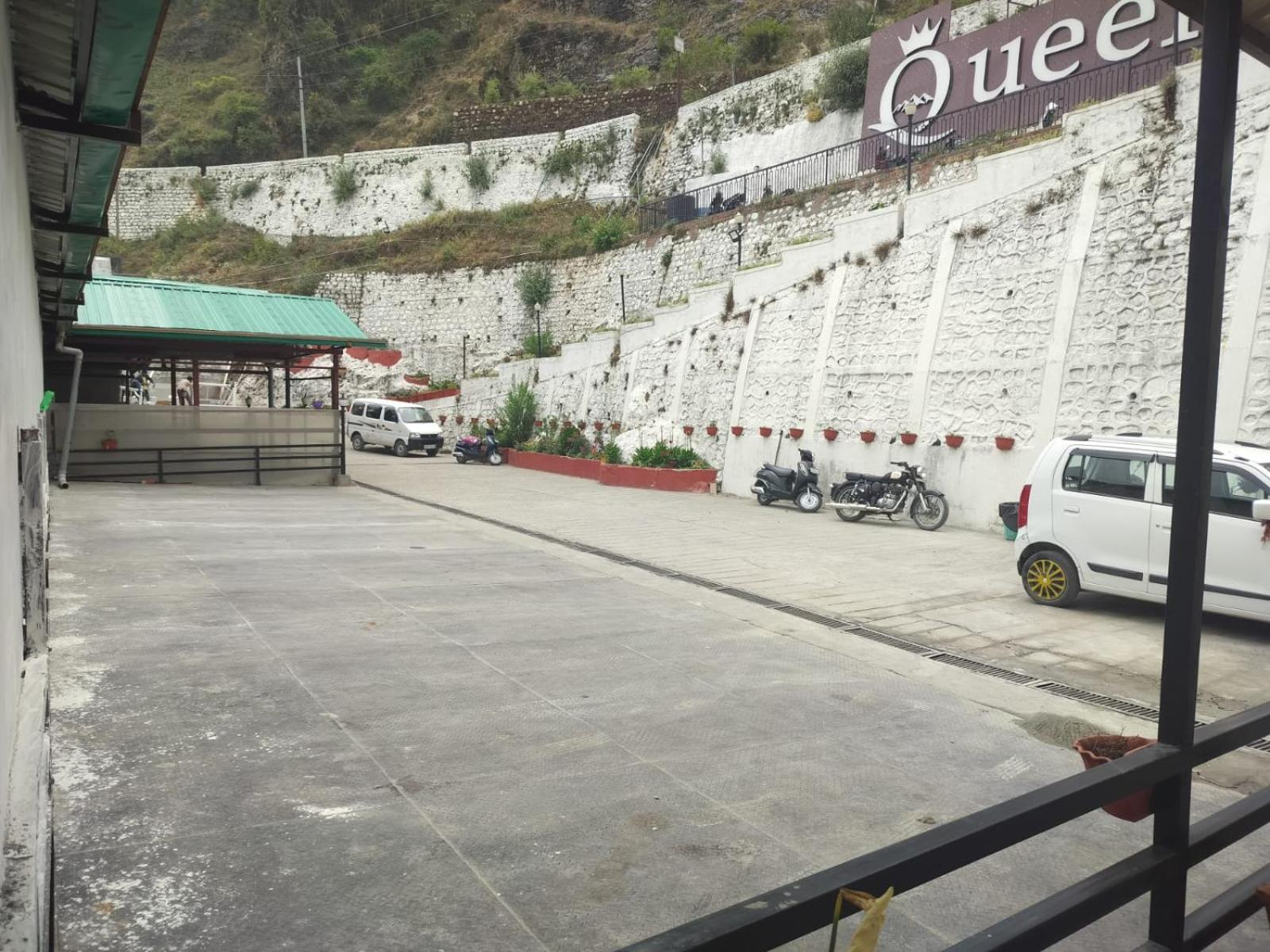 Treebo Premium Queen Of Hills Near Mall Road Masuri Exterior foto